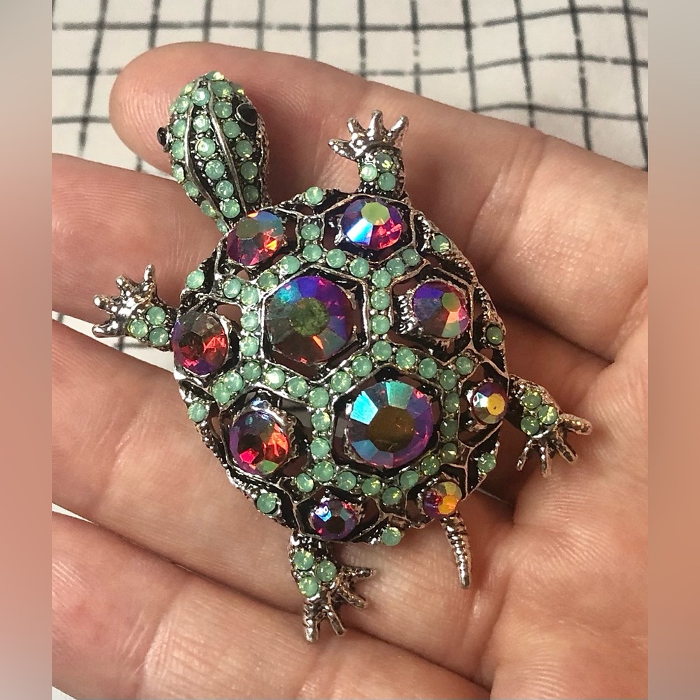 Rhinestone Turtle Brooch Green + Pink - Picture 2 of 4